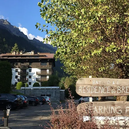 Makalu Apartment